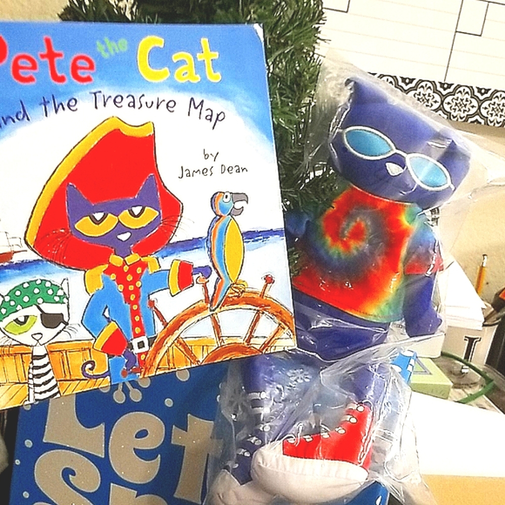 Book - juvenille- Pete the Cat PLUS stuffed toy🎁🎁🎁🎁🎁🎁🎁🎁🎁🎁🎁🎁🎁🎁🎁🎁♥